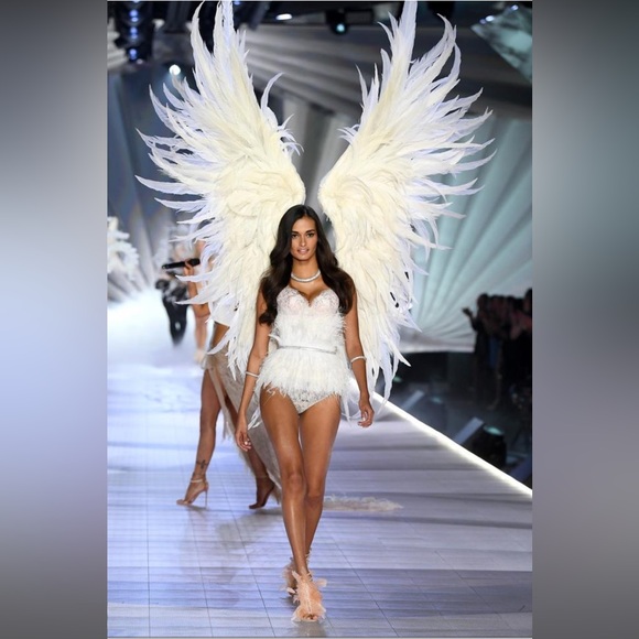 Vintage Victoria’s Secret Runway Wings - Picture 16 of 16